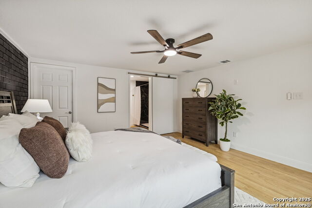 Image 19 of 40 For 2918 Hatton