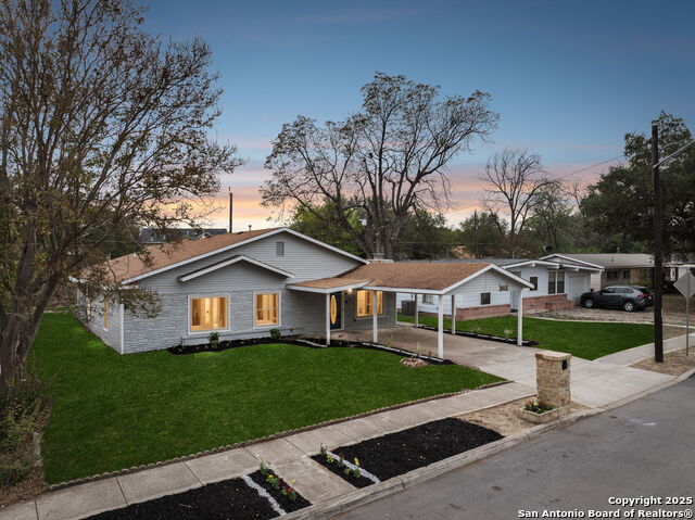 Image 37 of 40 For 2918 Hatton