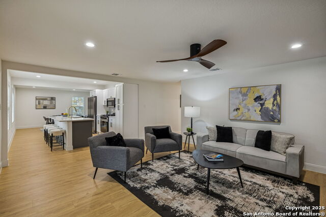 Image 6 of 40 For 2918 Hatton