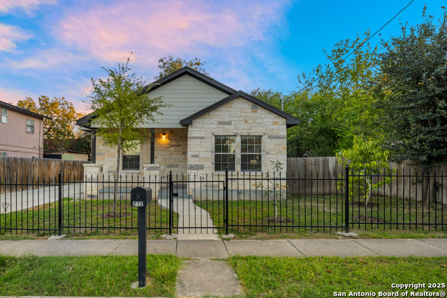 Details for 212 Baylor W, San Antonio, TX 78204