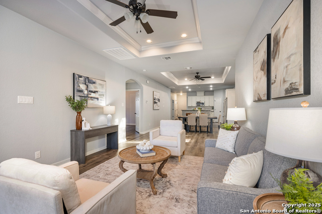 Image 12 of 33 For 212 Baylor W