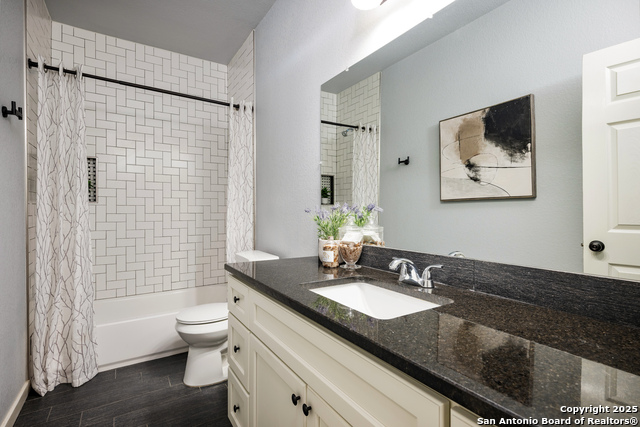 Image 26 of 33 For 212 Baylor W