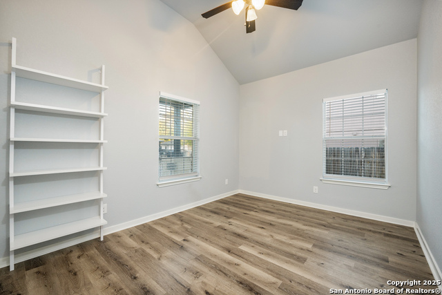 Image 27 of 33 For 212 Baylor W