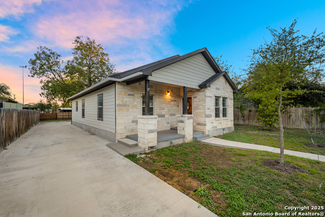 Image 6 of 33 For 212 Baylor W