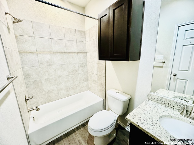 Image 6 of 11 For 3434 Scott Cir