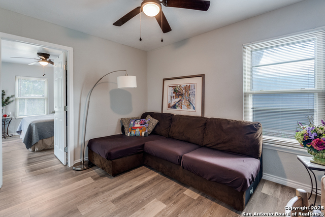 Listing photo id 13 for 311 Haverford