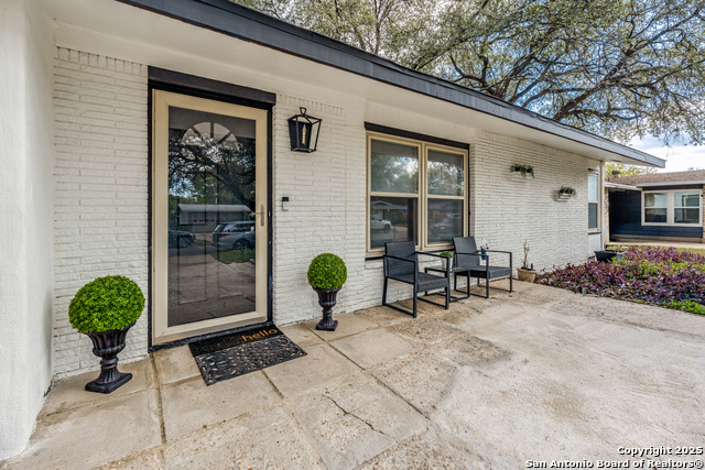 Listing photo id 2 for 311 Haverford