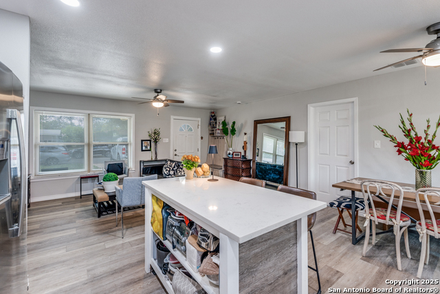 Listing photo id 5 for 311 Haverford