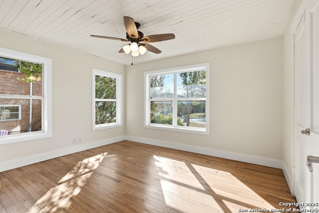 Listing photo id 11 for 1153 Garraty Rd