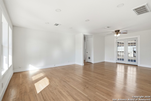 Listing photo id 4 for 1153 Garraty Rd