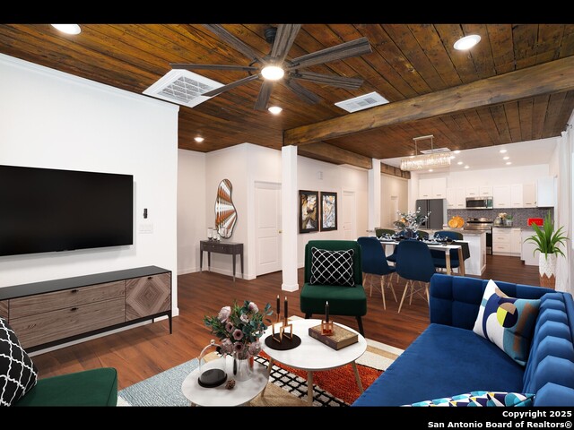 Listing photo id 11 for 419 Monumental N