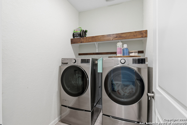 Image 23 of 29 For 6923 Arid Way