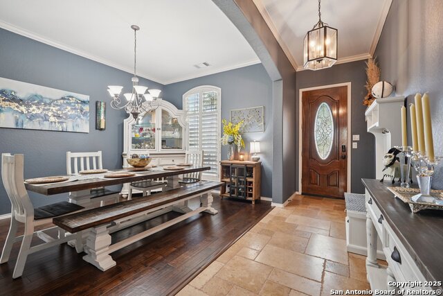 Listing photo id 3 for 16107 Los Sedona