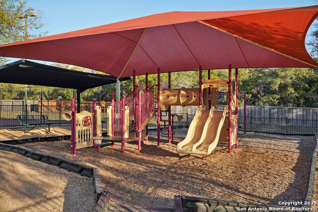 Listing photo id 49 for 16107 Los Sedona