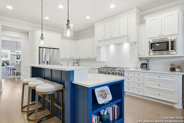 Listing photo id 15 for 4022 Abasolo