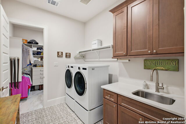 Listing photo id 39 for 4022 Abasolo