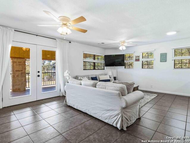 Image 12 of 46 For 2481 Lakeshore