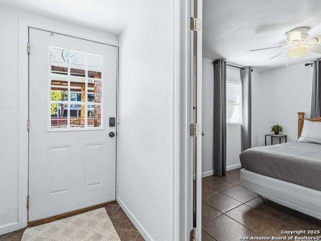 Image 27 of 46 For 2481 Lakeshore