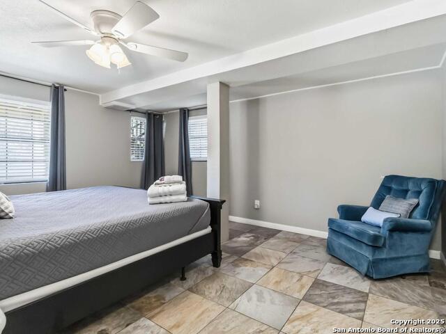 Image 31 of 46 For 2481 Lakeshore