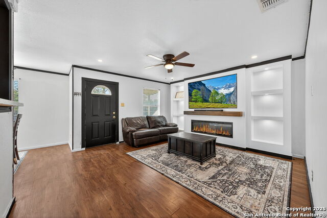 Image 12 of 34 For 315 Emerson W