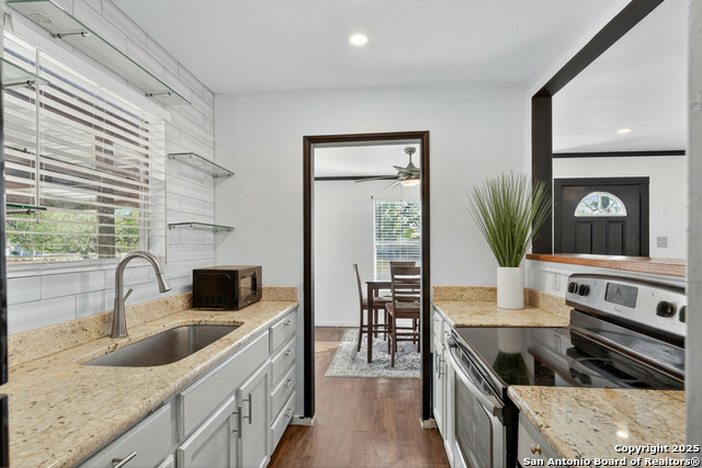 Image 16 of 34 For 315 Emerson W