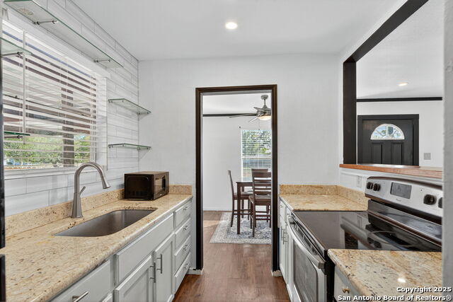 Image 17 of 34 For 315 Emerson W