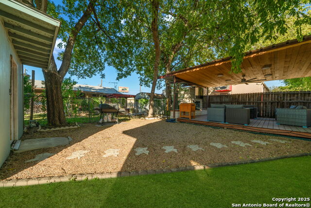 Image 34 of 34 For 315 Emerson W