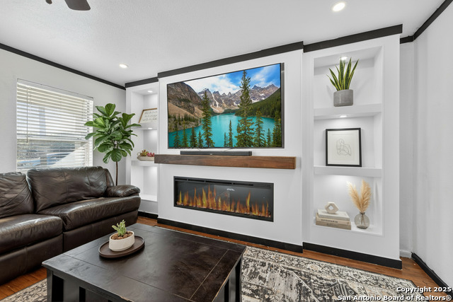 Image 9 of 34 For 315 Emerson W