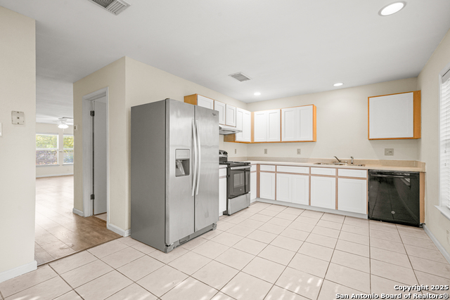 Image 10 of 31 For 8811 Breezefield