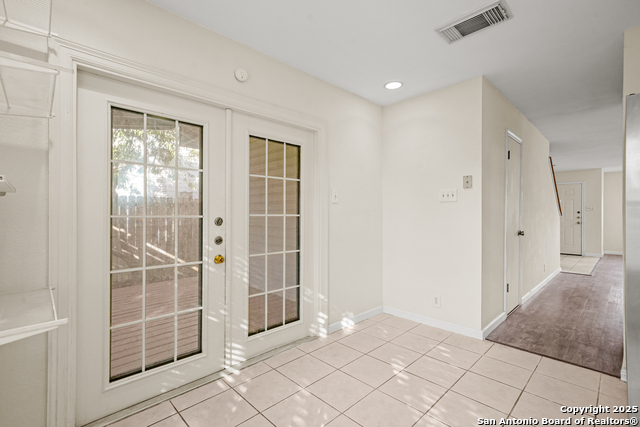 Image 11 of 31 For 8811 Breezefield