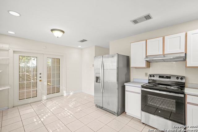 Image 13 of 31 For 8811 Breezefield