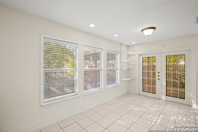 Image 14 of 31 For 8811 Breezefield