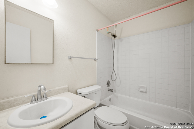 Image 21 of 31 For 8811 Breezefield