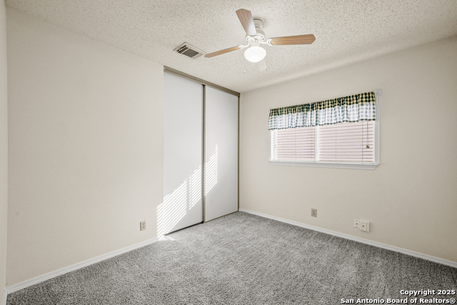 Image 22 of 31 For 8811 Breezefield