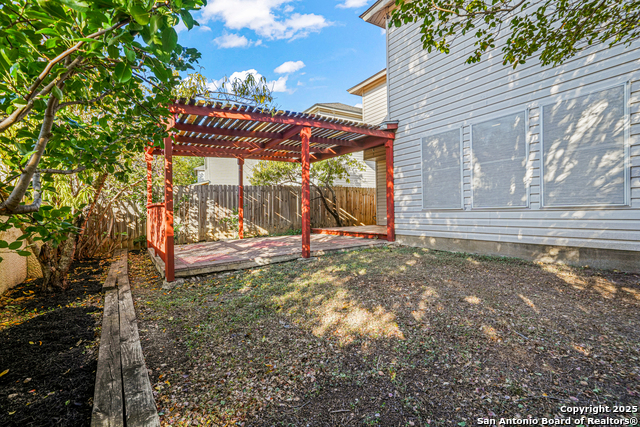 Image 29 of 31 For 8811 Breezefield