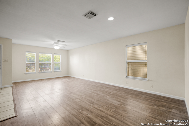 Image 7 of 31 For 8811 Breezefield