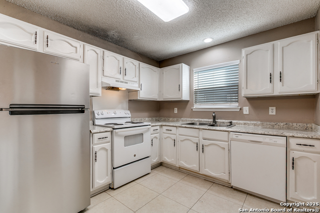 Image 10 of 25 For 3901 Pipers Court