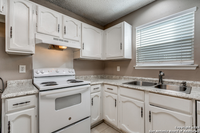 Image 11 of 25 For 3901 Pipers Court