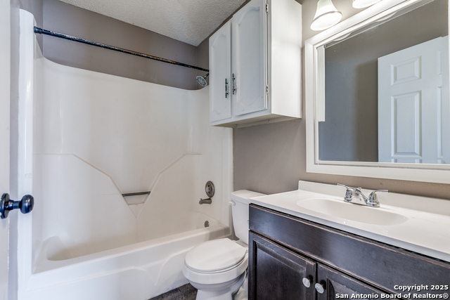 Image 19 of 25 For 3901 Pipers Court