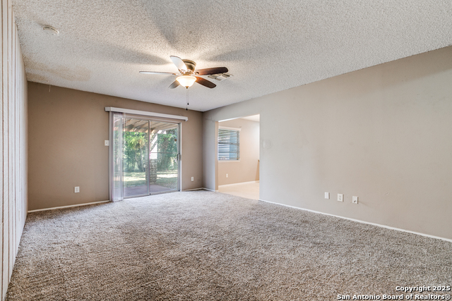 Image 6 of 25 For 3901 Pipers Court