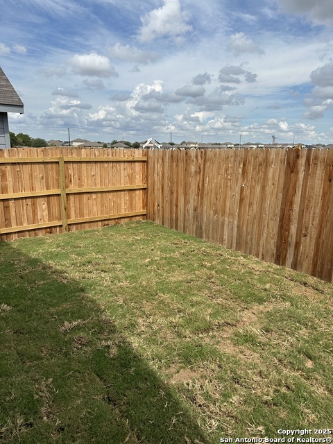 Image 15 of 15 For 8004 Maverick Climb