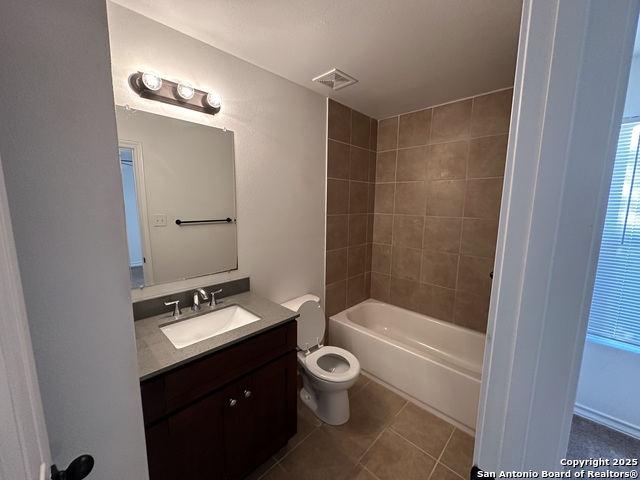 Image 9 of 15 For 8004 Maverick Climb