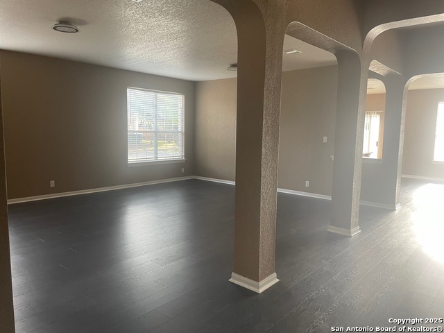 Image 5 of 23 For 24303 Grace Park