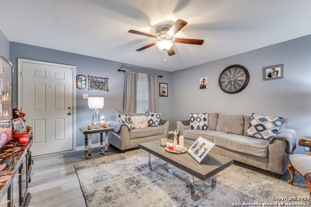 Listing photo id 6 for 12218 Childers Way