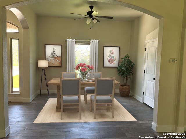 Listing photo id 4 for 140 Great Oaks