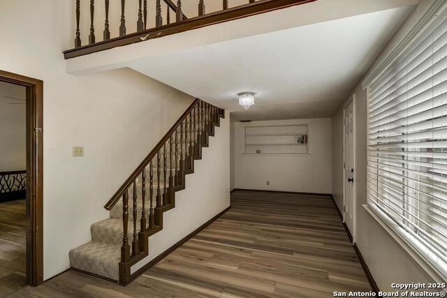 Listing photo id 13 for 18111 Lake Shore