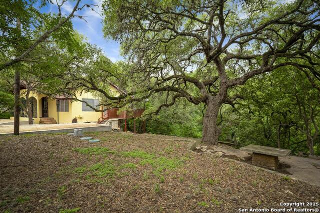 Listing photo id 28 for 18111 Lake Shore