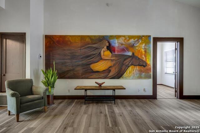 Listing photo id 6 for 18111 Lake Shore