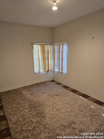 Listing photo id 32 for 110 Maricopa