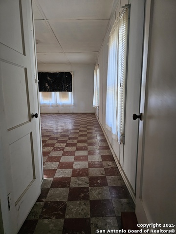 Listing photo id 33 for 110 Maricopa